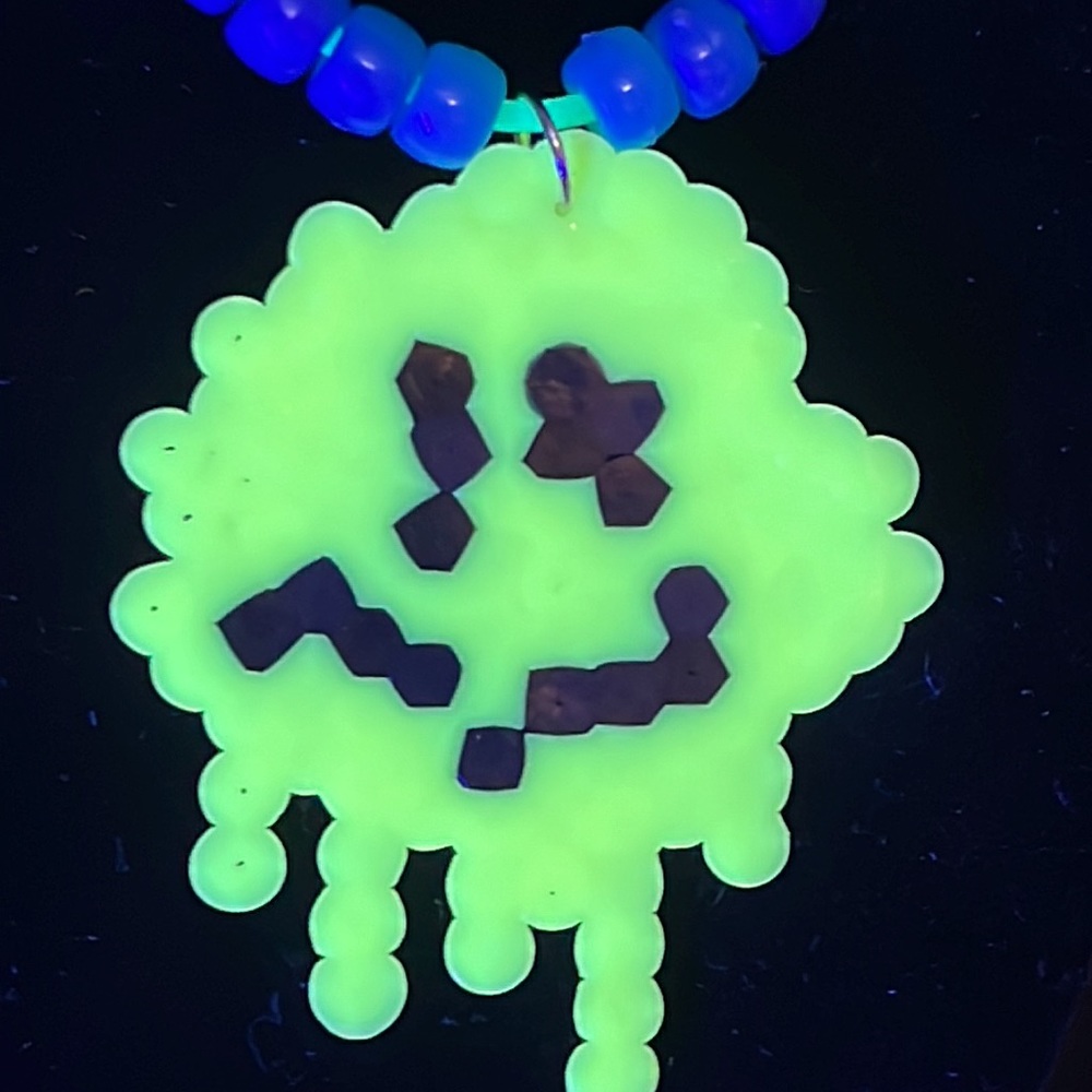 Unisex Rave Necklace - Picture 2 of 7